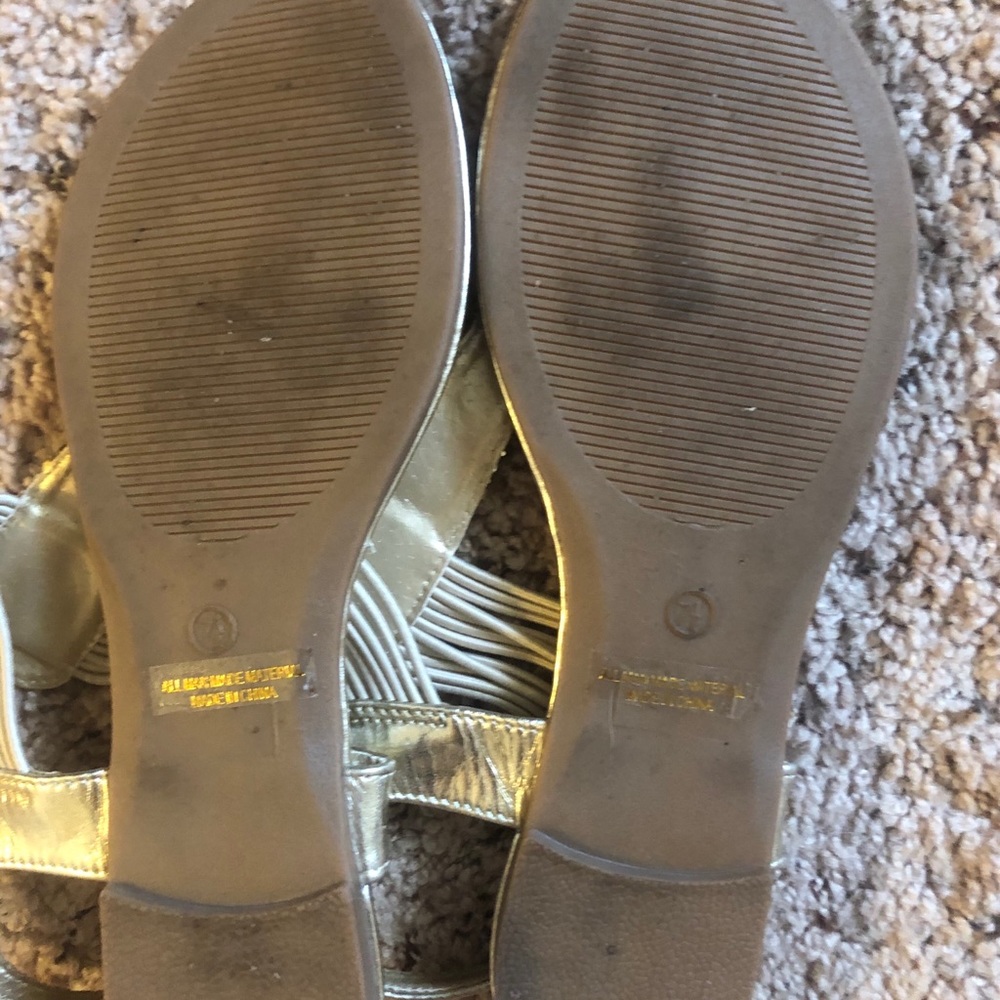 Gold sandals - Picture 5 of 5